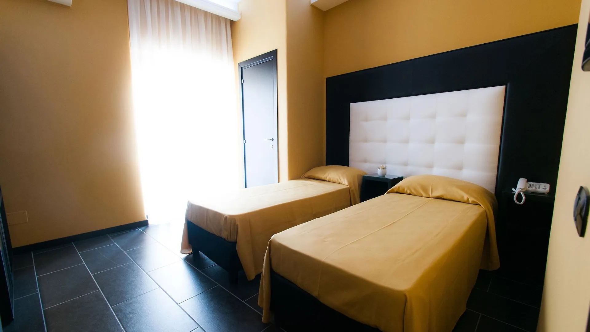 ***  Fly Boutique Hotel Naples Italy