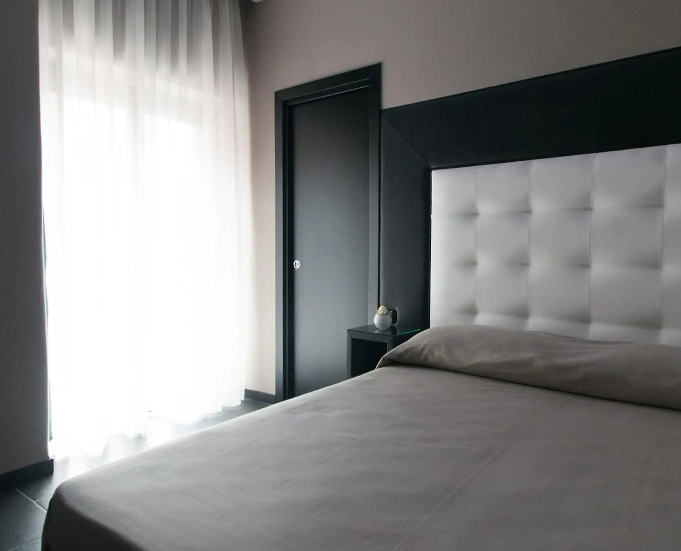 Fly Boutique Hotel Naples