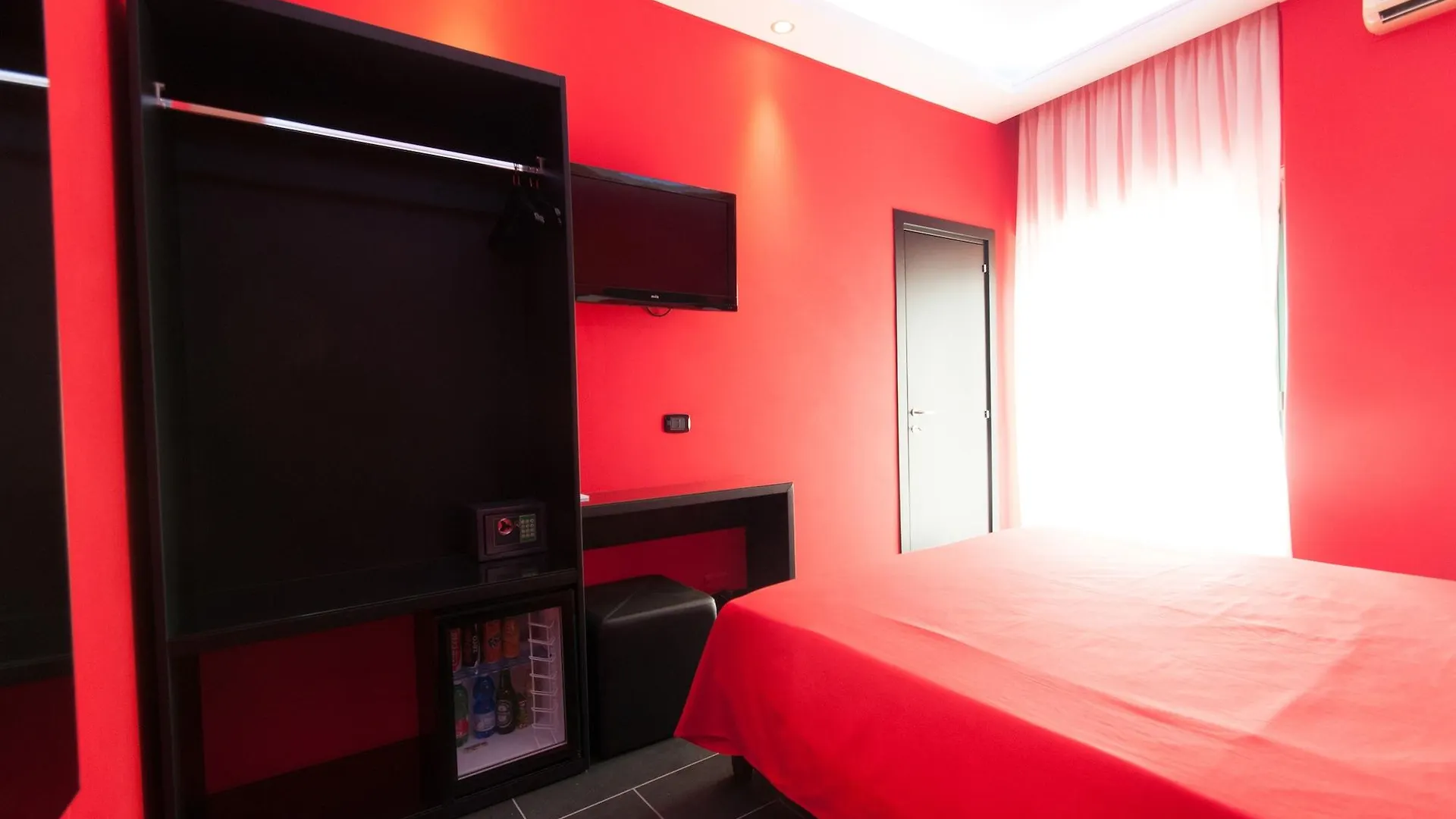 Fly Boutique Hotel Naples