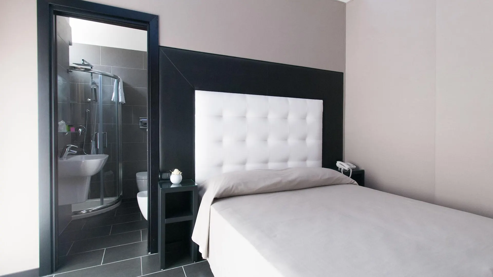Fly Boutique Hotel Naples 3*,  Italy