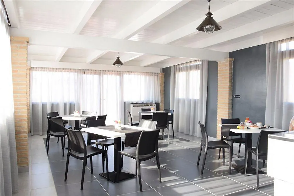 Fly Boutique Hotel Naples Italy