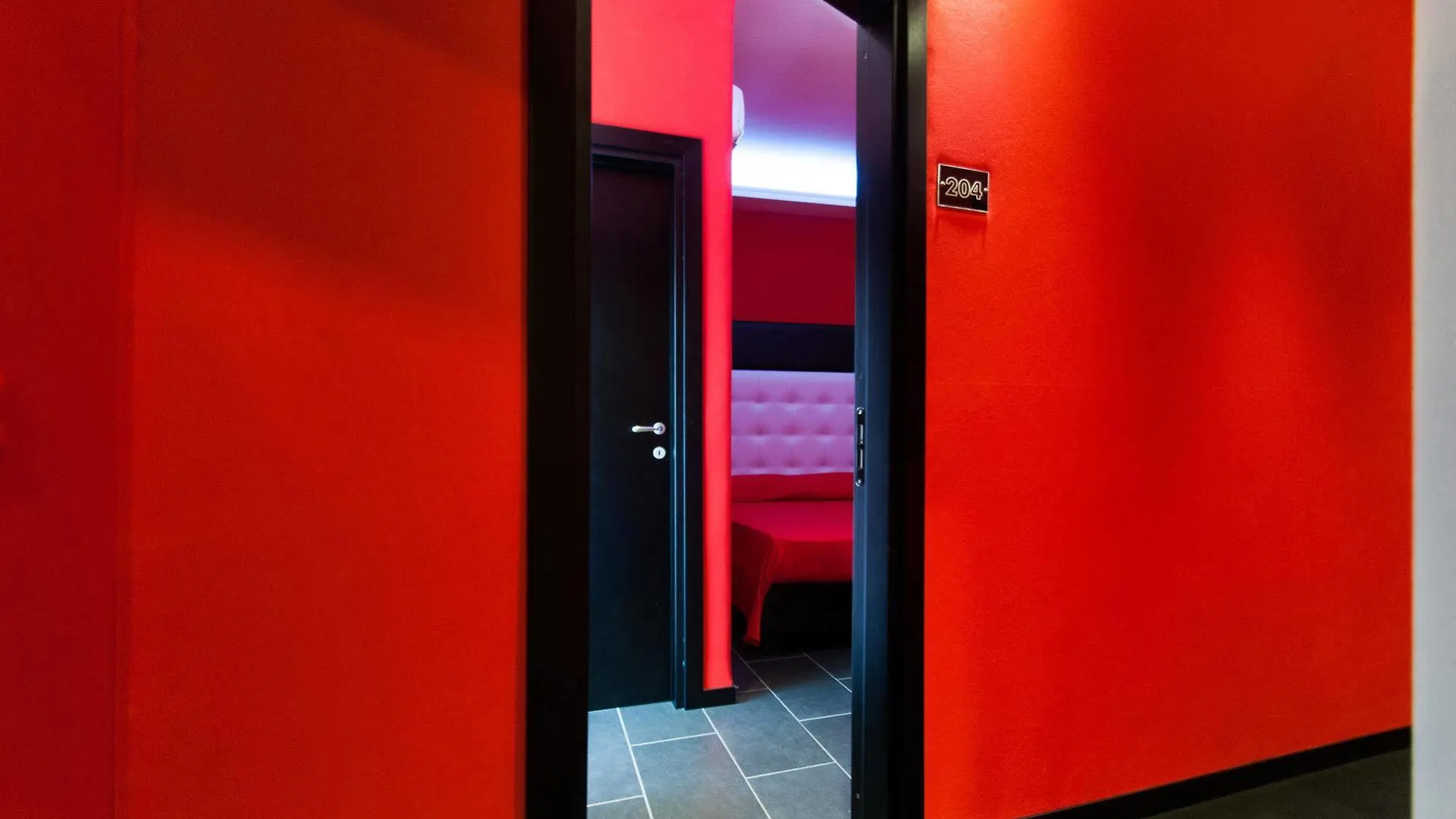 ***  Fly Boutique Hotel Naples Italy