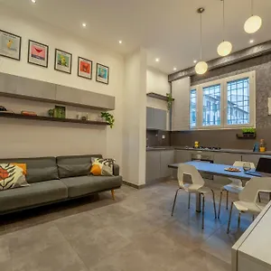 The Modern Nest , Florencia Italia